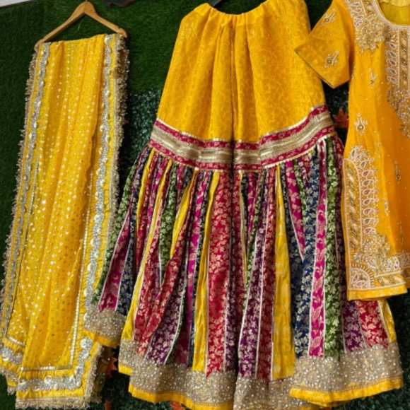 NEW gharara pants and top and dupatta - Picture 3 of 10